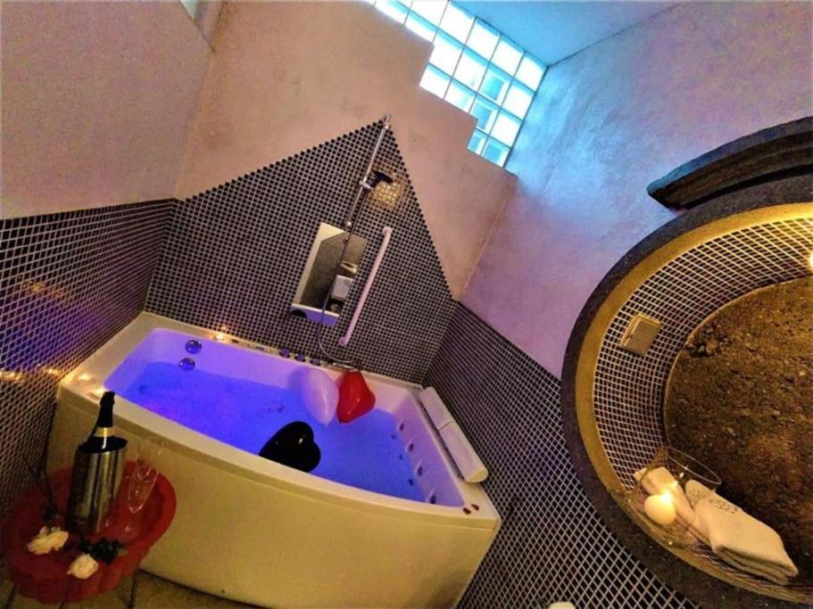 Zentral Club Neutron-Jacuzzi Apartment Belmonte De Miranda Exterior photo